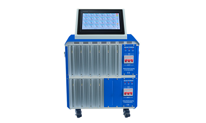 ميزات بوحدة تحكم بشاشة تعمل باللمس